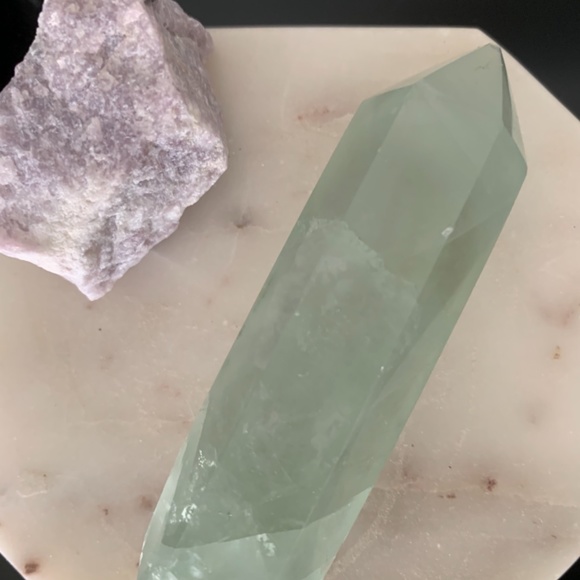 Mini fluorite tower. - Picture 4 of 5